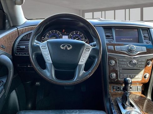 Used 2017 INFINITI QX80 4WD w/ Driver Assistance Package image 5