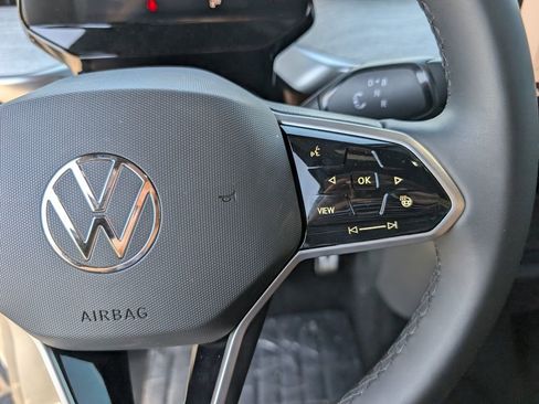 New 2025 Volkswagen ID. Buzz Pro S image 16