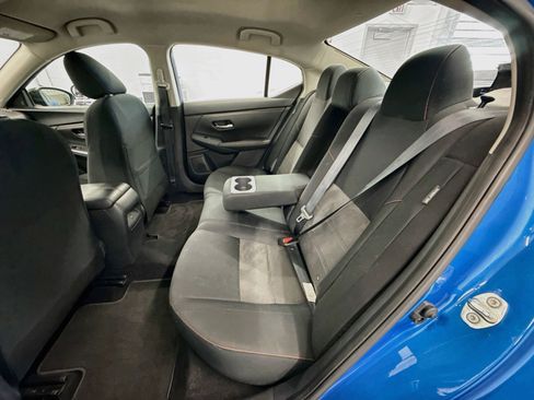 Used 2025 Nissan Sentra SR FWD image 27