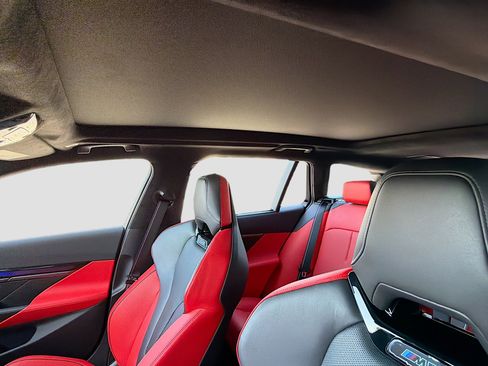 New 2026 BMW M5 Touring image 27