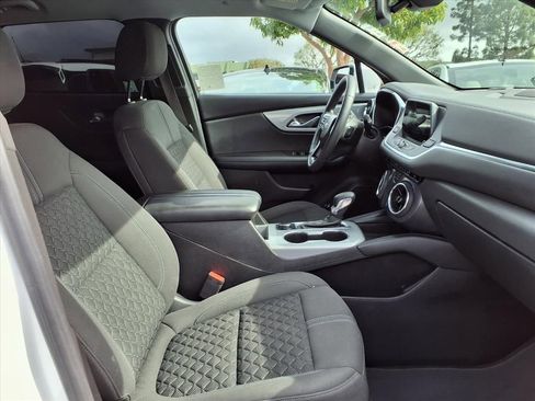 Used 2021 Chevrolet Blazer LT image 23