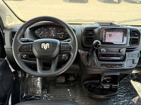 Used 2026 RAM ProMaster 2500 w/ Convenience Group FWD image 28