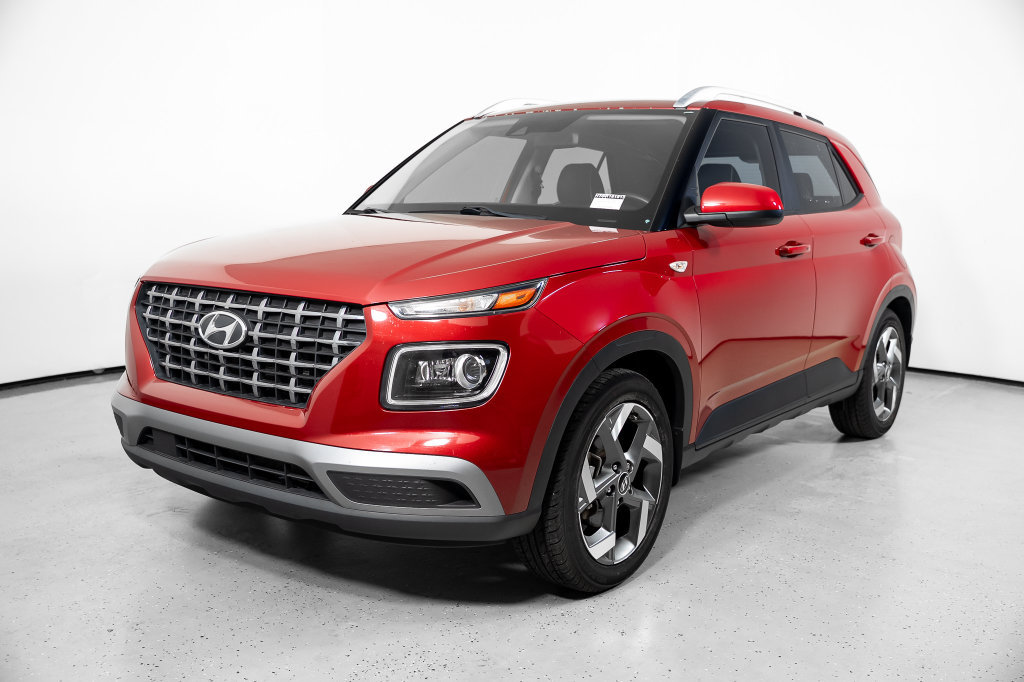 Certified 2022 Hyundai Venue Limited FWD image 16