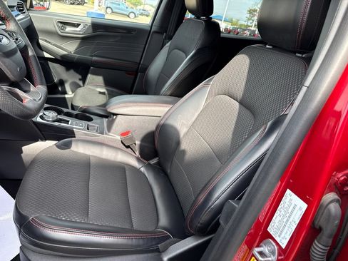 Used 2023 Ford Escape ST-Line w/ Tech Pack #1 AWD/4WD image 8