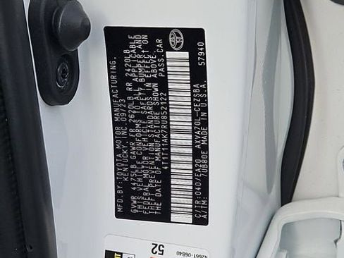 Used 2024 Toyota Camry SE image 37