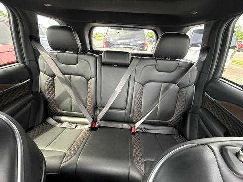 Used 2022 Jeep Grand Cherokee Summit w/ Luxury Tech Group V AWD/4WD image 27