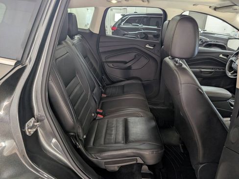 Used 2017 Ford Escape Titanium w/ Canadian Touring Package AWD/4WD image 18