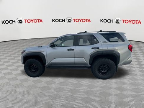 Used 2025 Toyota 4Runner TRD Off-Road image 5