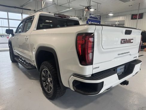 Used 2023 GMC Sierra 1500 AT4 w/ AT4 Premium Package AWD/4WD image 5