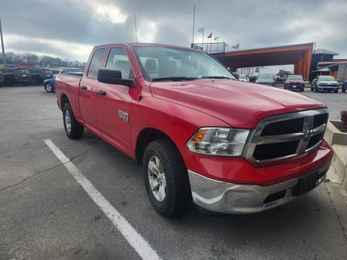 Used 2024 RAM 1500 Classic SLT image 5