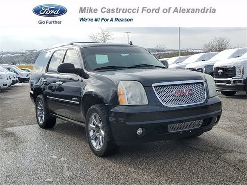 Used 2012 GMC Yukon Denali image 1