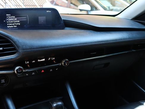 Used 2019 MAZDA MAZDA3 Sedan FWD image 43