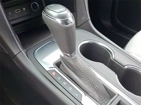 Used 2020 Chevrolet Equinox LS image 15