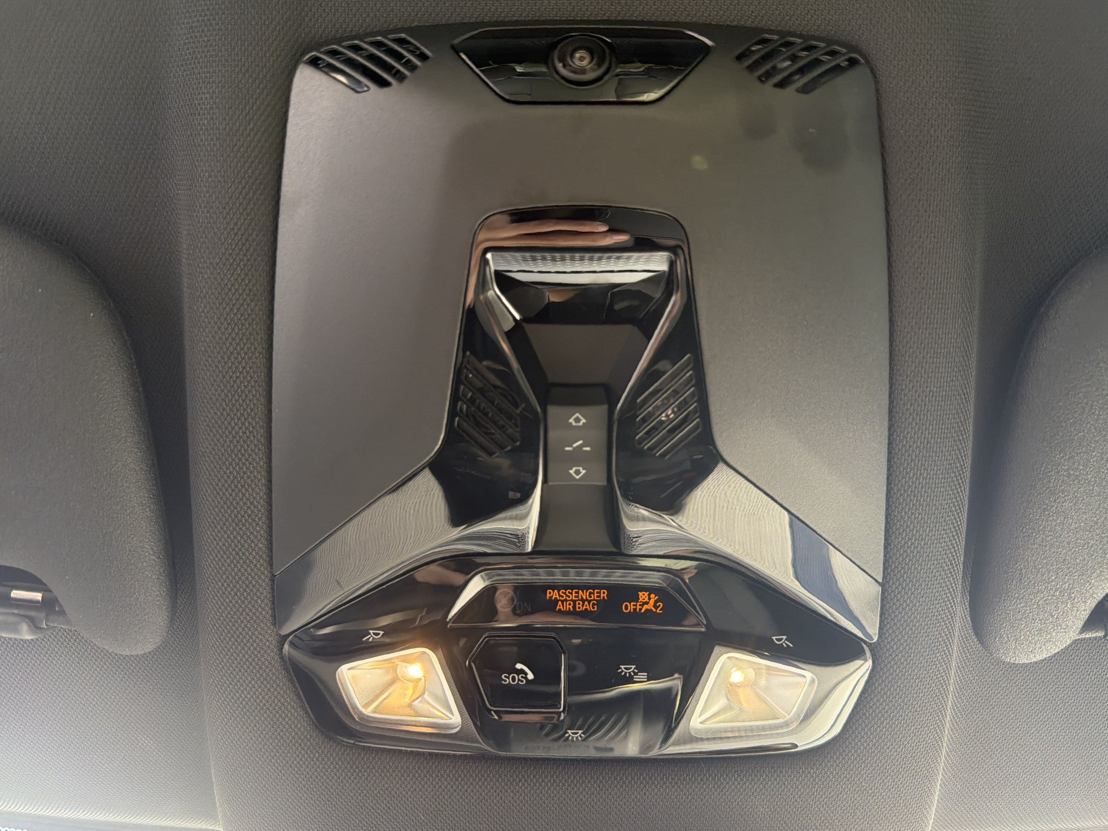 Used 2025 MINI Cooper 2-Door Hardtop FWD image 24