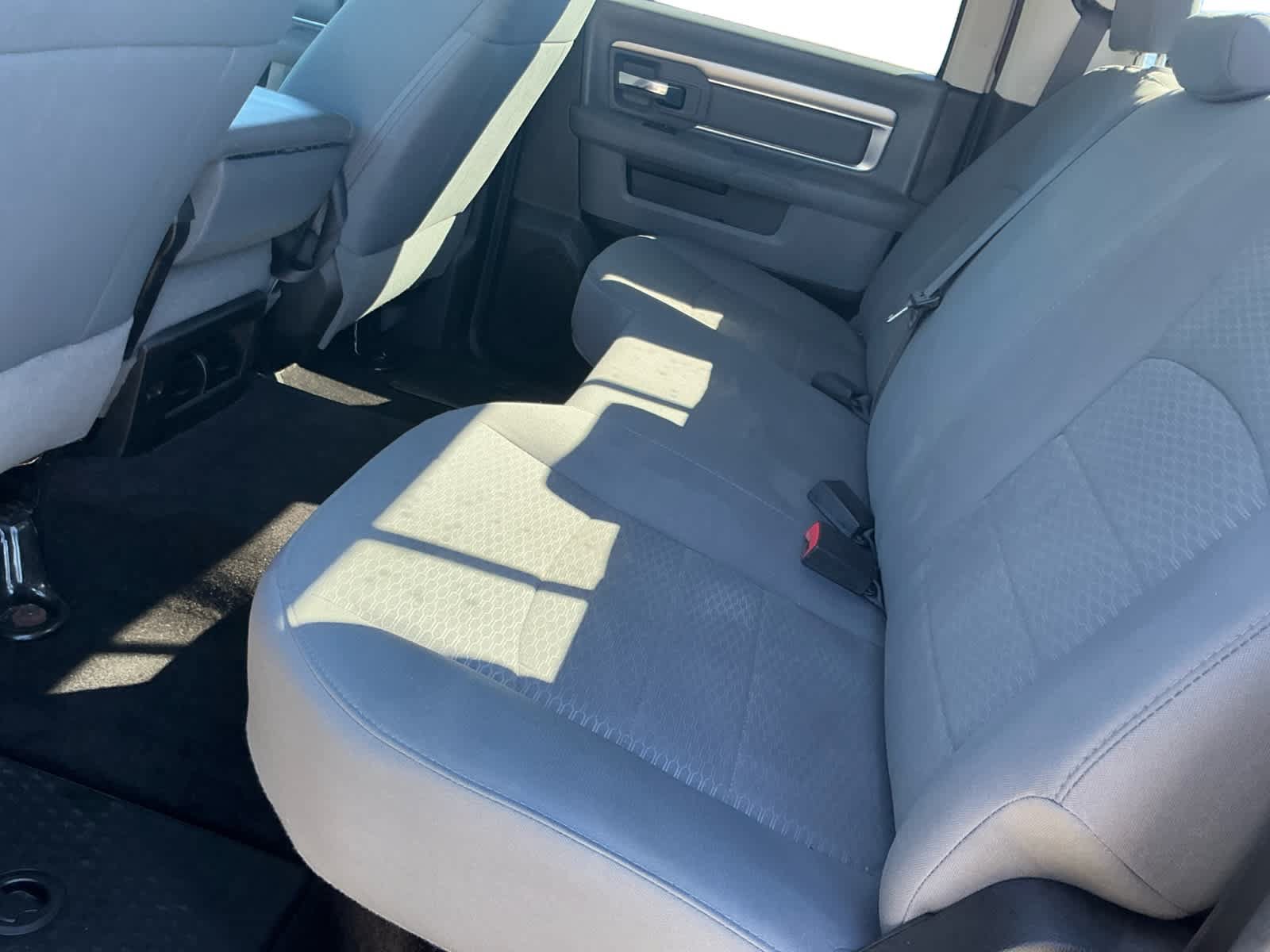 Used 2017 RAM 1500 Classic SLT AWD/4WD image 13