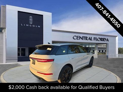 New 2026 Lincoln Corsair Reserve FWD image 2