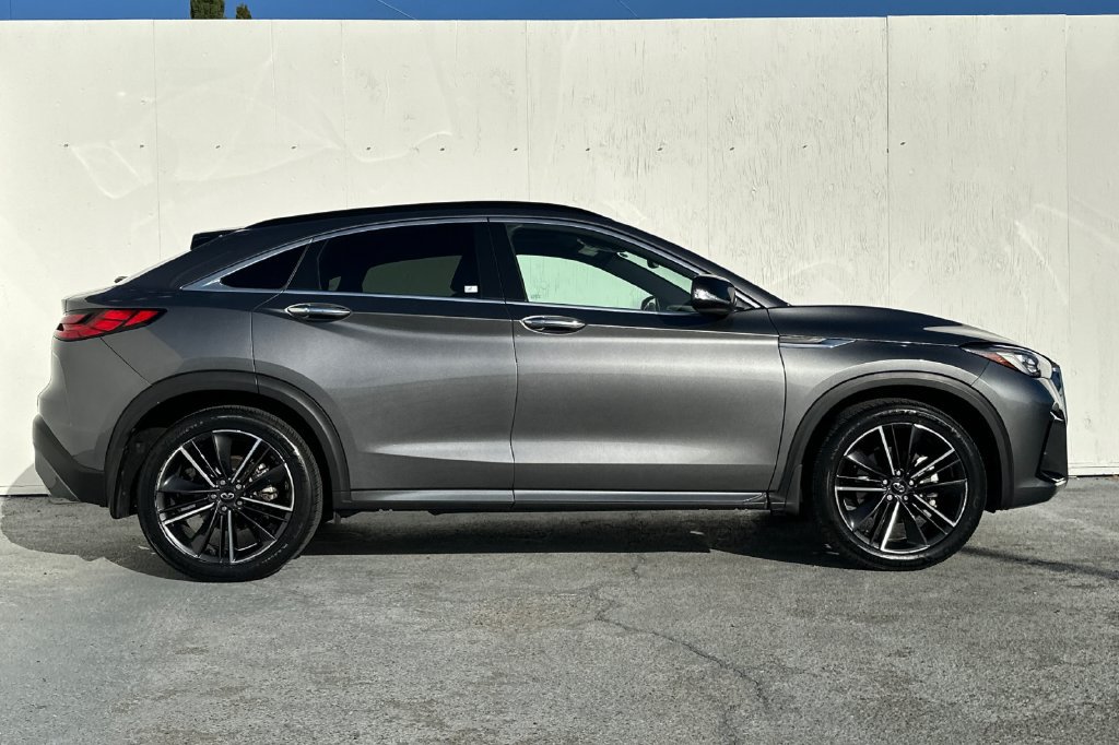 Used 2023 INFINITI QX55 Luxe w/ Cargo Package AWD/4WD image 2