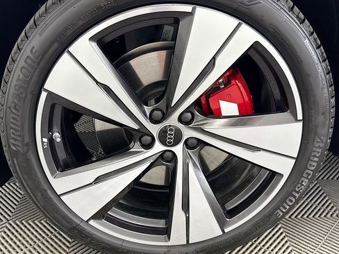 New 2025 Audi SQ5 Premium Plus image 29