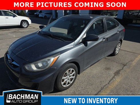 Used 2012 Hyundai Accent GLS image 3