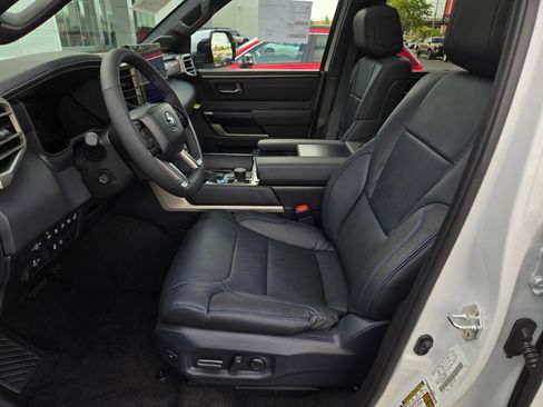 Certified 2026 Toyota Sequoia Platinum AWD/4WD image 18