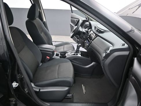 Used 2018 Nissan Rogue SV AWD/4WD image 23