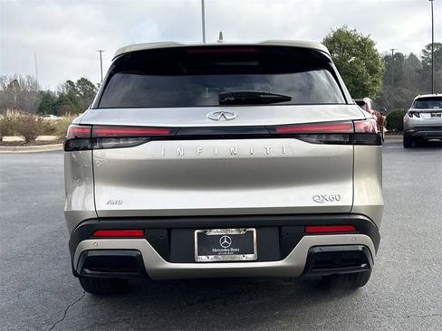 Used 2024 INFINITI QX60 Luxe image 7