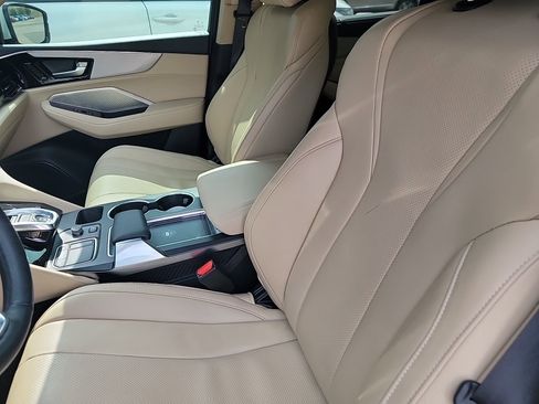 Used 2024 Acura MDX SH-AWD w/ Technology Package image 6