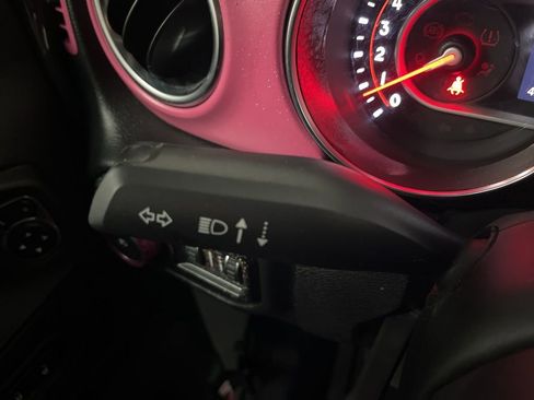 Used 2022 Jeep Wrangler Unlimited Rubicon w/ Cold Weather Group image 66