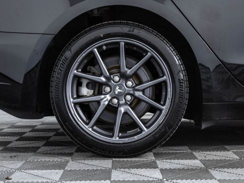 Used 2018 Tesla Model 3 Long Range AWD/4WD image 42