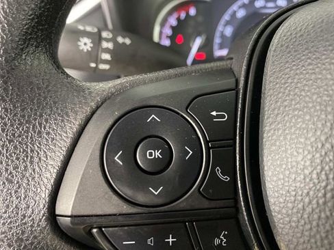 Used 2025 Toyota RAV4 LE AWD/4WD image 17