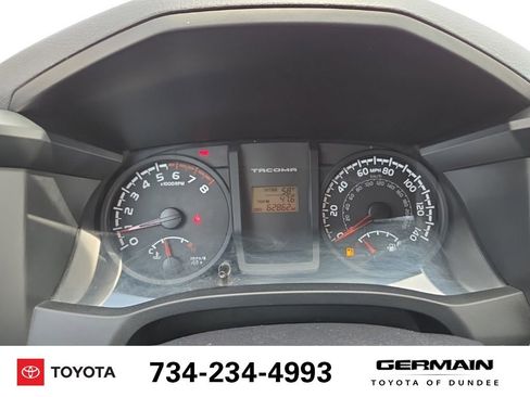 Used 2016 Toyota Tacoma SR AWD/4WD image 18