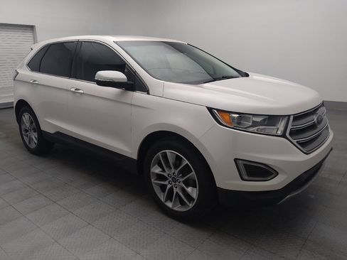 Used 2018 Ford Edge Titanium w/ Ford Safe & Smart Package FWD image 11