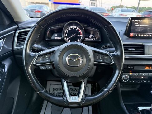 Used 2018 MAZDA MAZDA3 Grand Touring FWD image 14