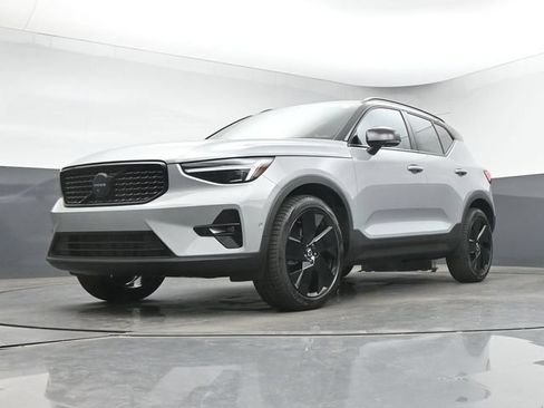 New 2026 Volvo XC40 B5 Ultra w/ Protection Package Premier AWD/4WD image 38