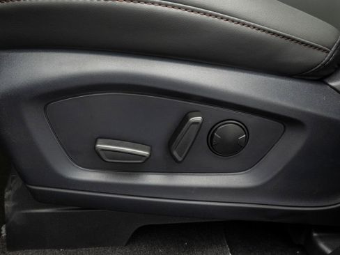 New 2025 Ford Explorer Active w/ Active Comfort Package image 40