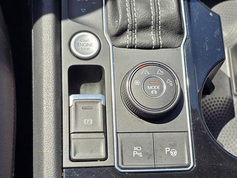 Used 2022 Volkswagen Atlas SEL Premium AWD/4WD image 21