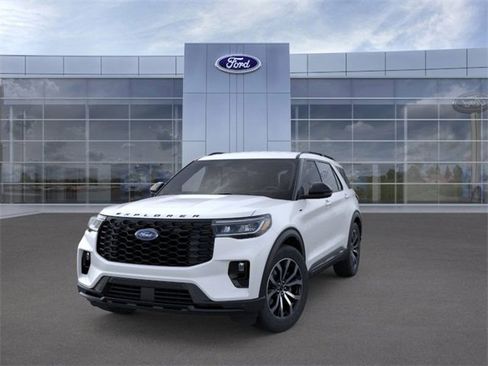 New 2025 Ford Explorer ST-Line w/ Premium Package image 2