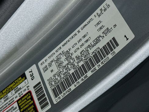 Used 2025 Toyota Tacoma SR image 12