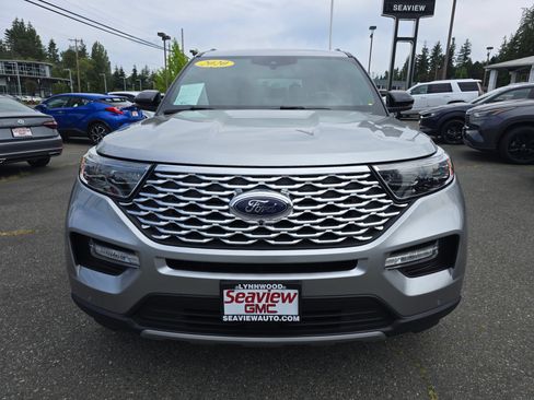 Used 2020 Ford Explorer Platinum w/ Premium Technology Package AWD/4WD image 8