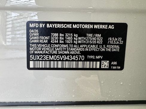 Used 2027 BMW X7 xDrive40i w/ Executive Package AWD/4WD image 24