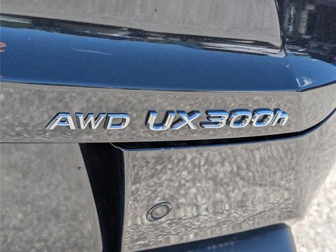 New 2026 Lexus UX 300h AWD image 5