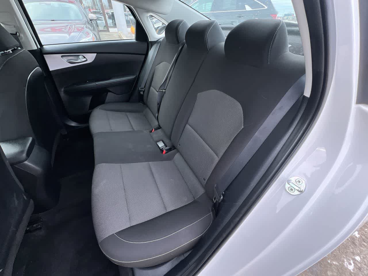 Used 2022 Kia Forte LXS FWD image 23