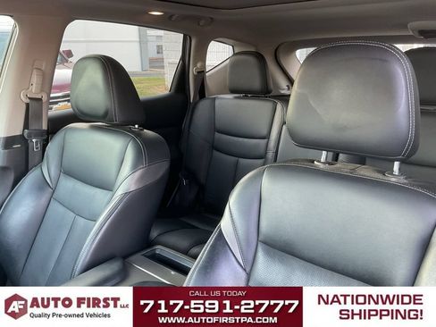 Used 2017 Nissan Murano Platinum w/ Platinum Technology Package FWD image 6