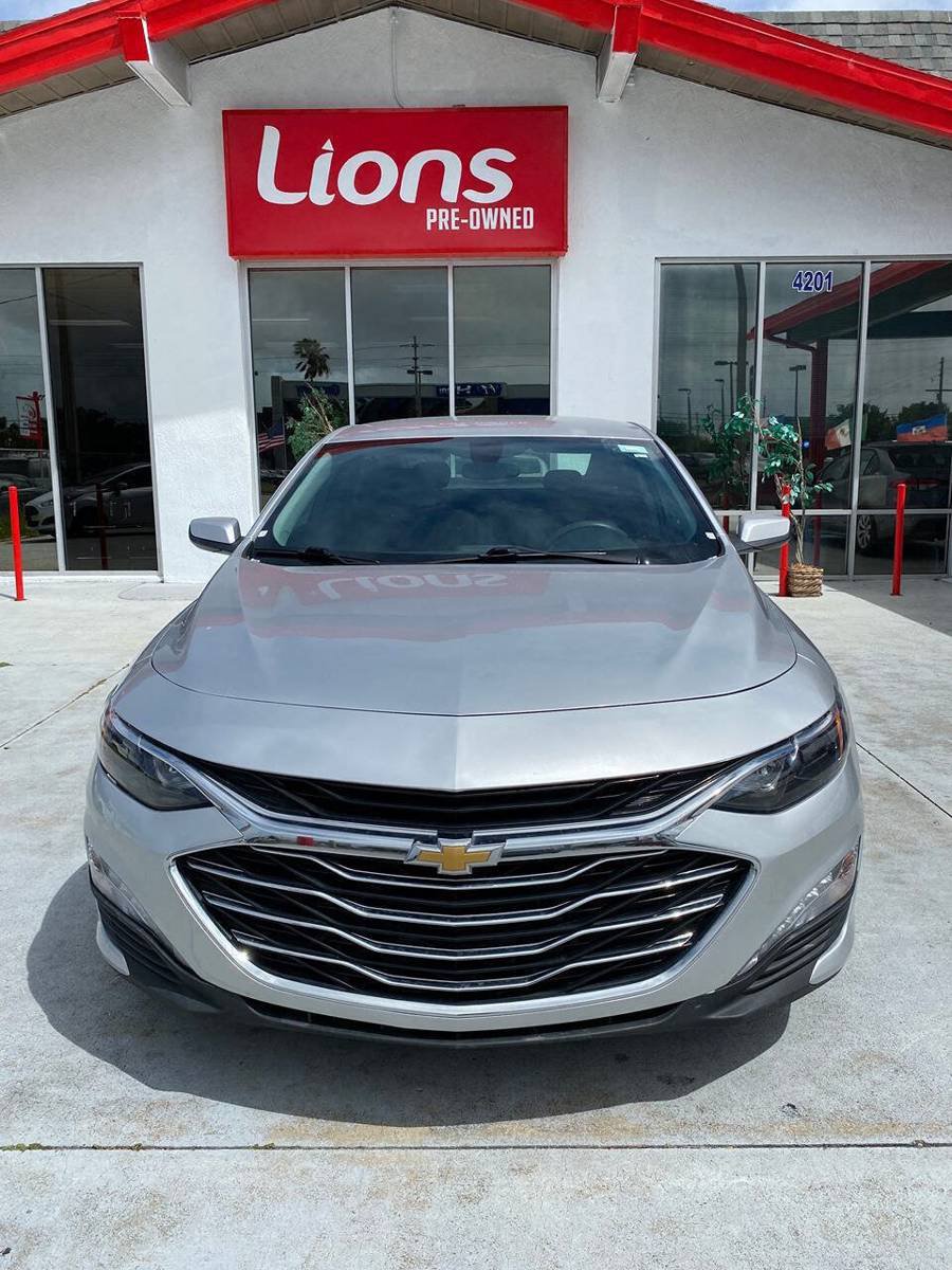 Used 2019 Chevrolet Malibu LT FWD image 1