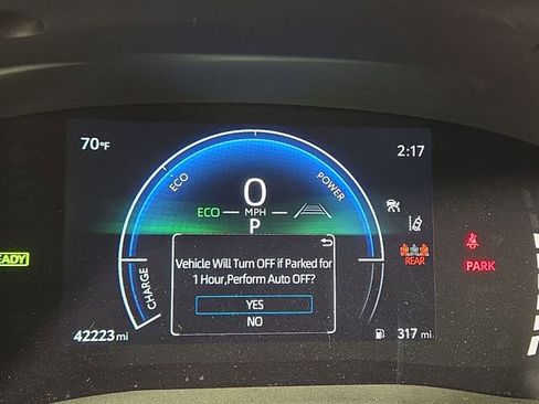 Used 2025 Toyota Camry SE FWD image 15