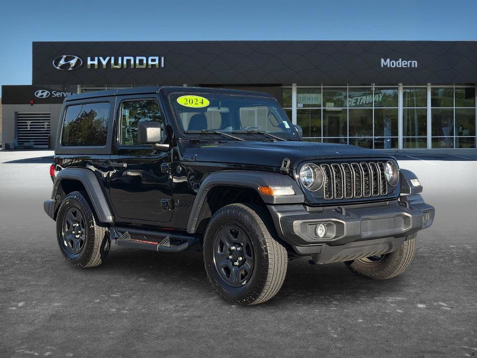 Used 2024 Jeep Wrangler Sport AWD/4WD image 3