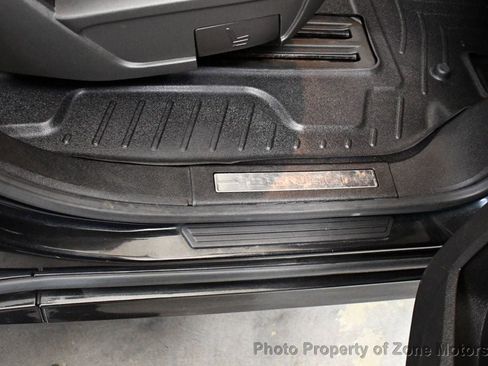 Used 2011 GMC Acadia Denali image 19