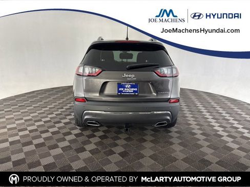 Used 2019 Jeep Cherokee Limited image 7