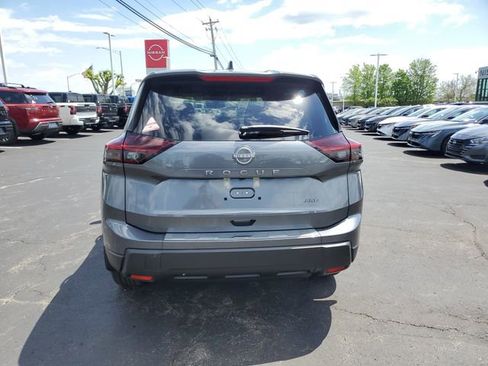 New 2026 Nissan Rogue SV w/ Cold Weather Package AWD/4WD image 6