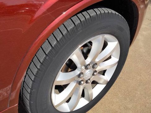 Used 2015 Buick Enclave Leather image 25